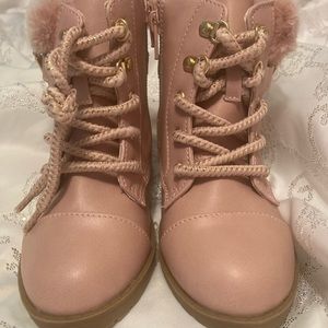 Toddler boots size 10